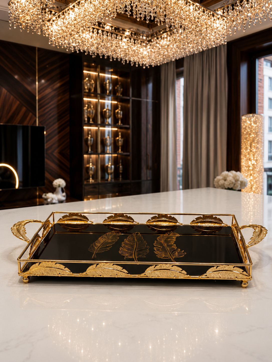 Plateau miroir noir et doré avec motifs feuilles 46*36 cm